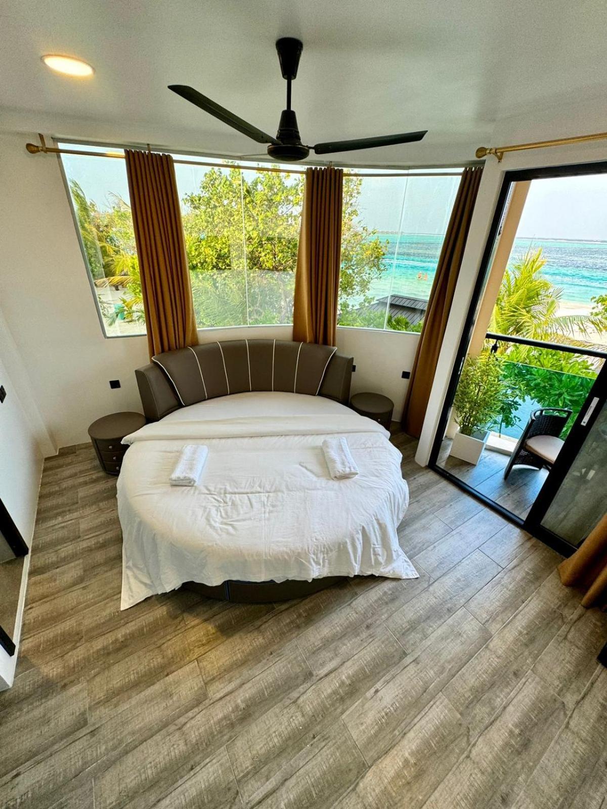 Bibee Maldives 3*