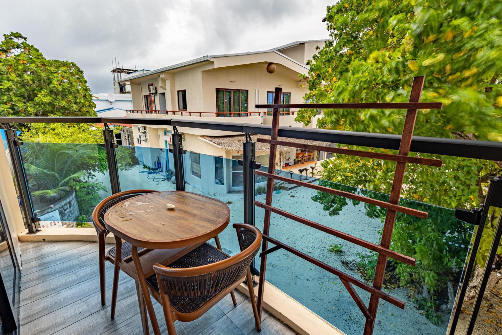 Bibee Maldives 3* Dhiffushi